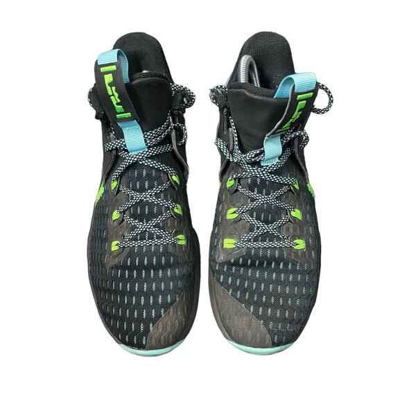 Nike LeBron Witness 5 Black Light Blue Fury Sneakers Men's Size 8.5 - Picture 1 of 8